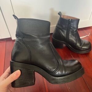 Black Fall / Winter leather Boots